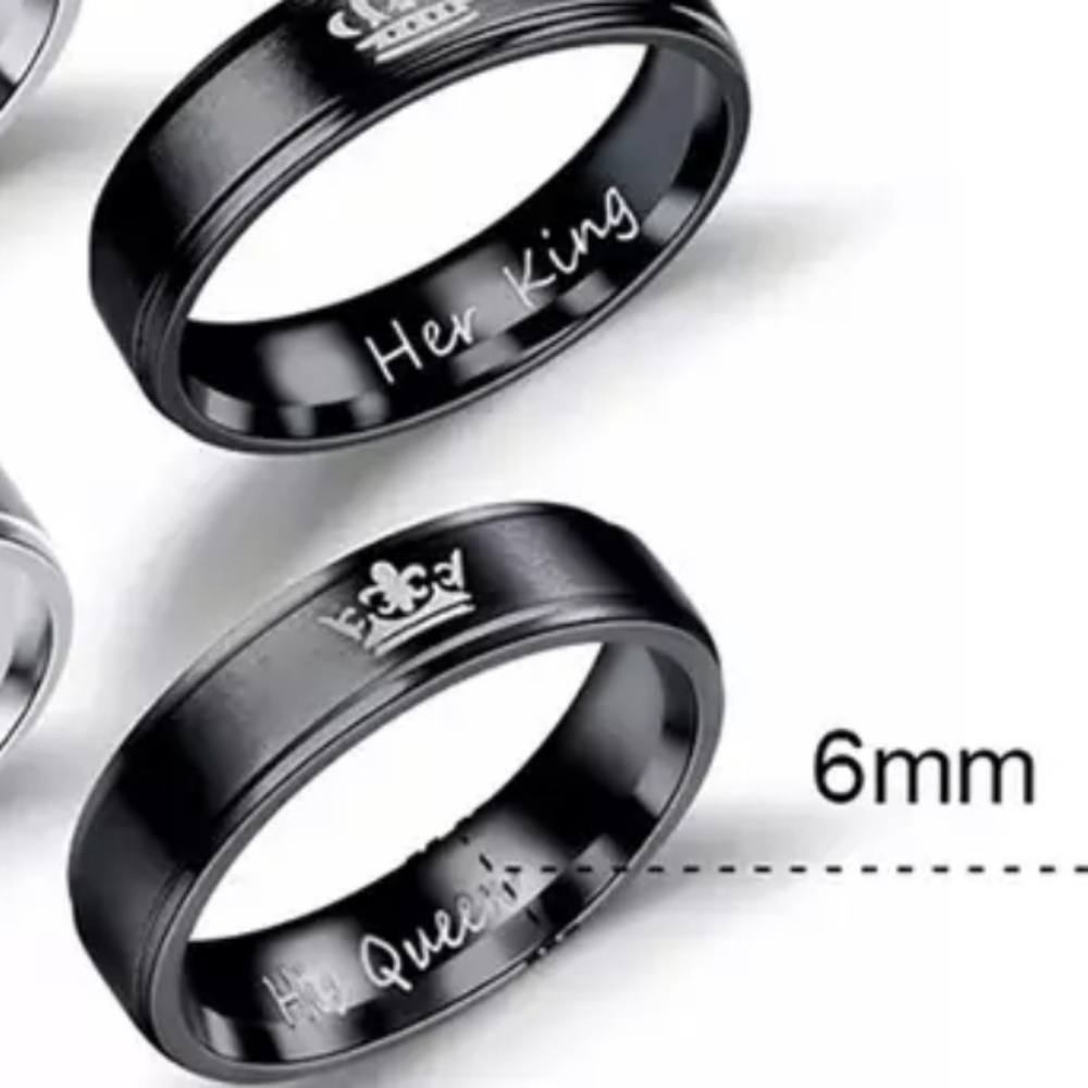 🍃🌺 "HER KING" BLACK STAINLESS STEEL RING - Picture 4 of 5